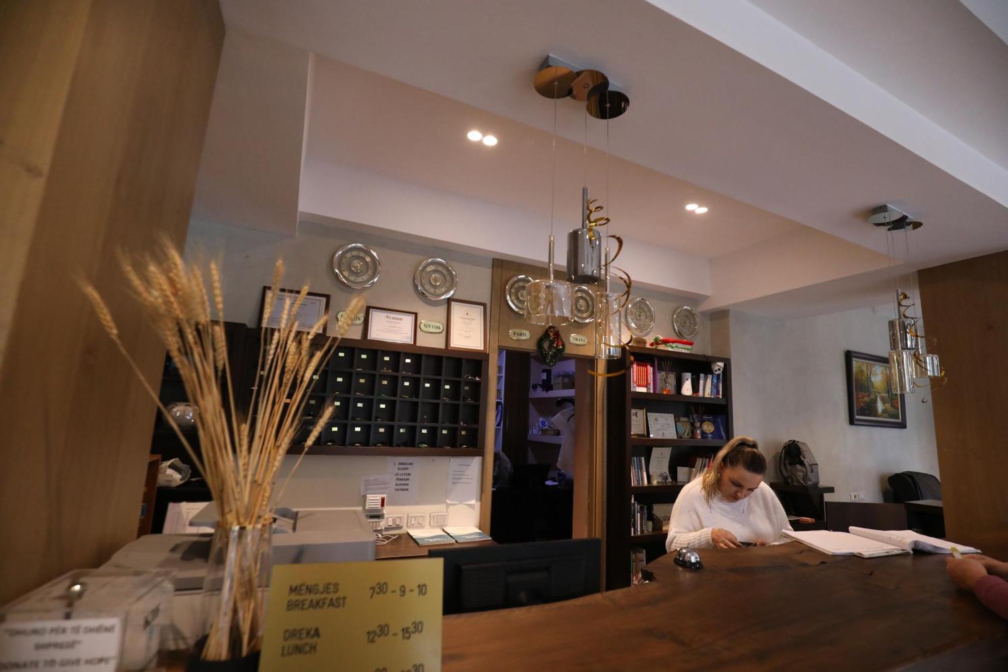 1 마지 호텔 포그라데츠 외부 사진